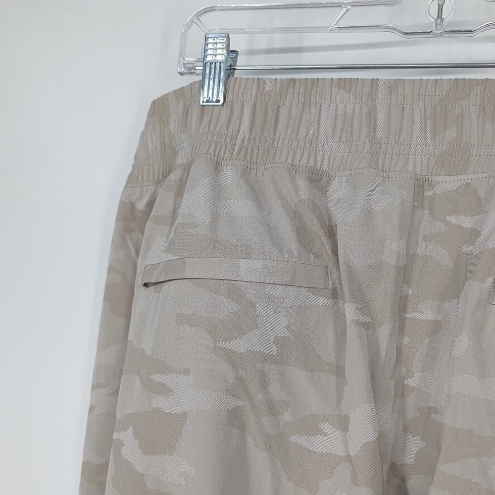 Athleta | NWT Brooklyn Camo Joggers Beige Pants - Picture 6 of 10
